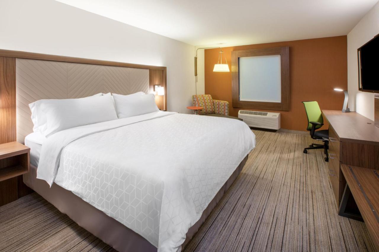 Holiday Inn Express - Blair By Ihg Zewnętrze zdjęcie