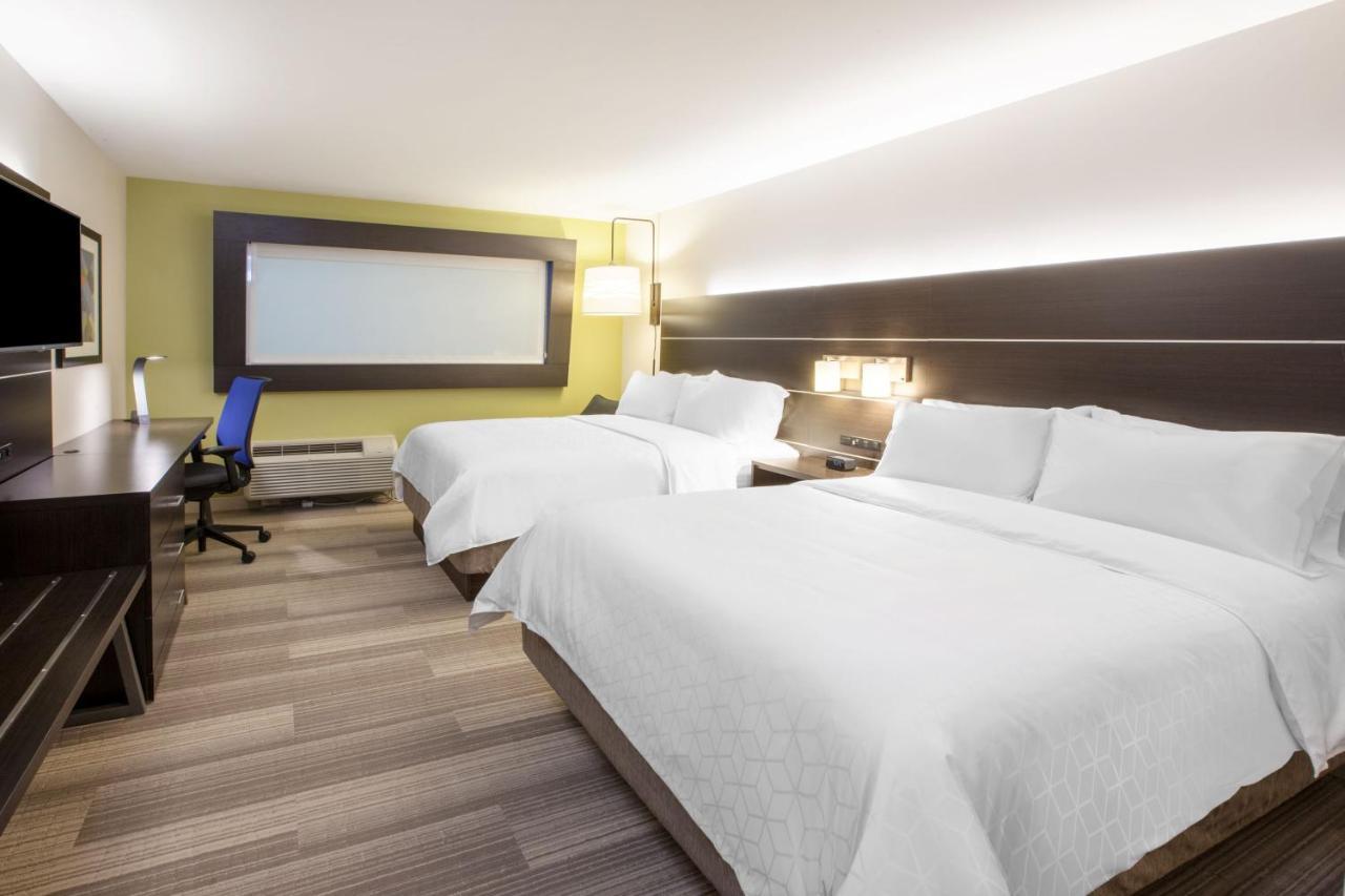 Holiday Inn Express - Blair By Ihg Zewnętrze zdjęcie