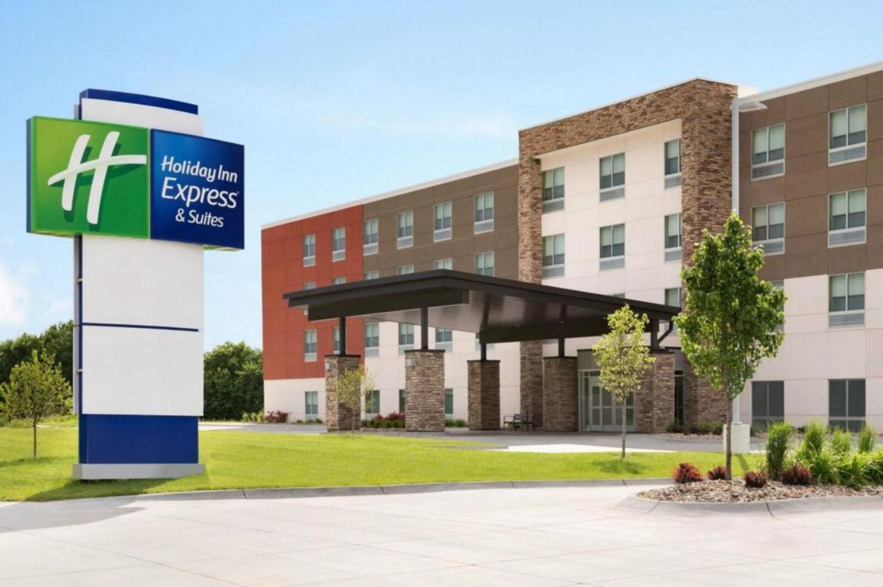 Holiday Inn Express - Blair By Ihg Zewnętrze zdjęcie